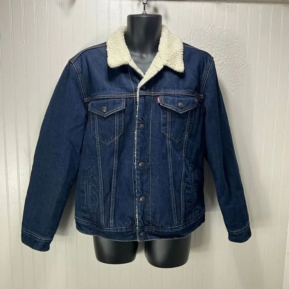 LEVI’S Sherpa Lined Jean Jacket